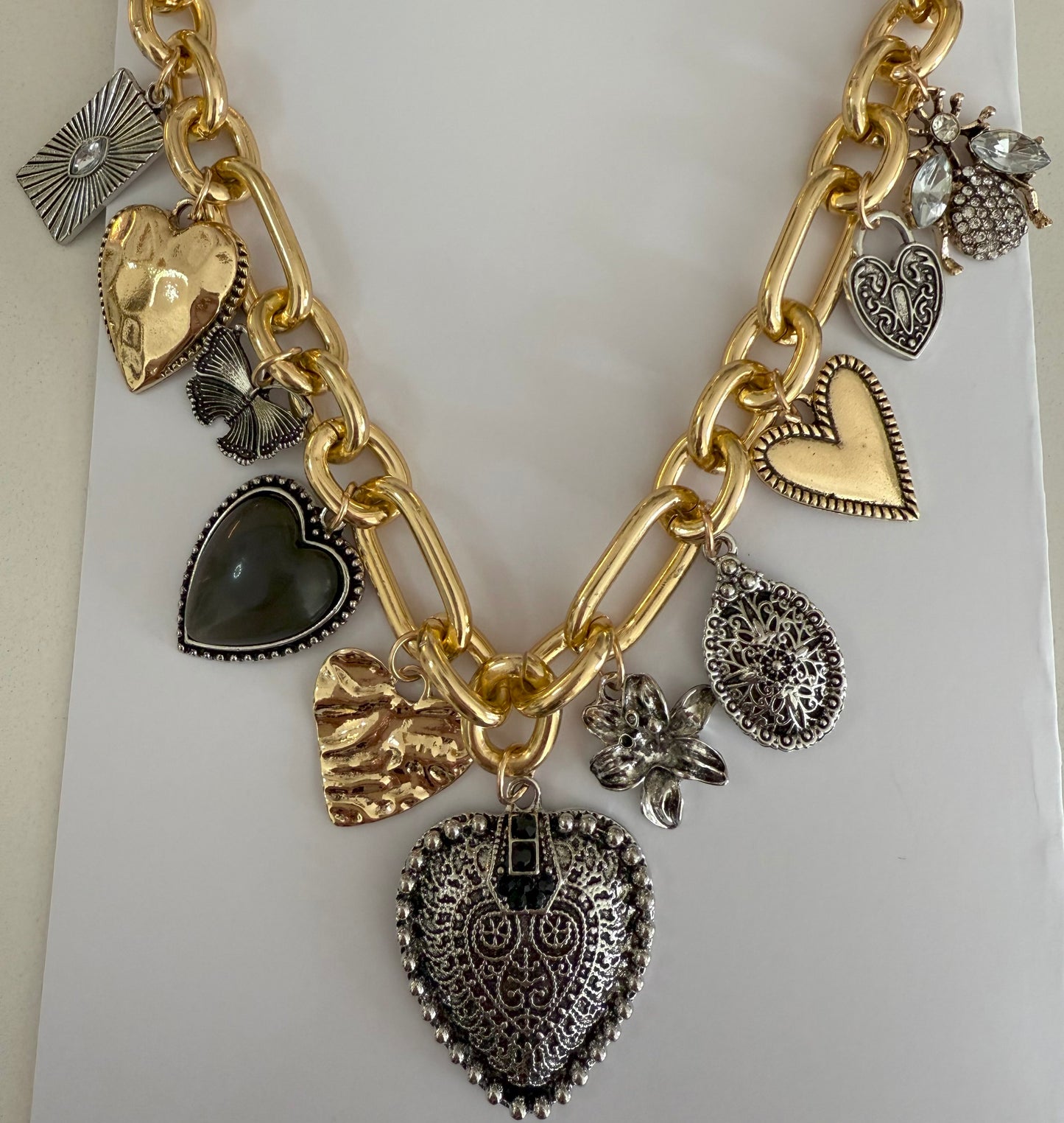 Corazon Necklace