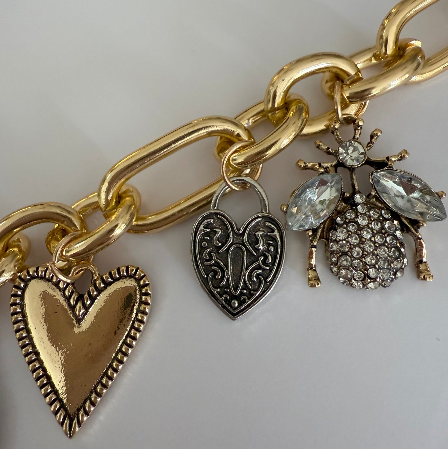 Corazon Necklace